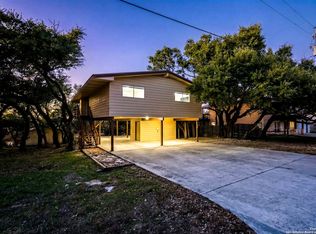 423 Carpenter Dr, Canyon Lake, TX 78133