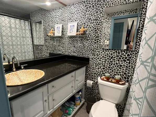 68-051 Akule St APT 206, Waialua, HI 96791