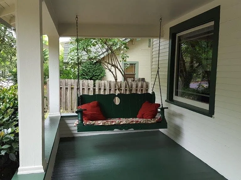 2156 Harris St — Photo 2