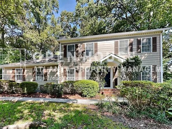 3859 W Clinton Ct, Marietta, GA 30062