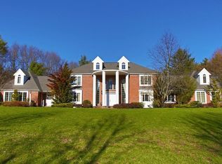 413 Far Reach Rd, Westwood, MA 02090