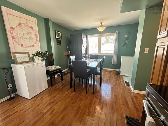 5th image of 66 McGee St