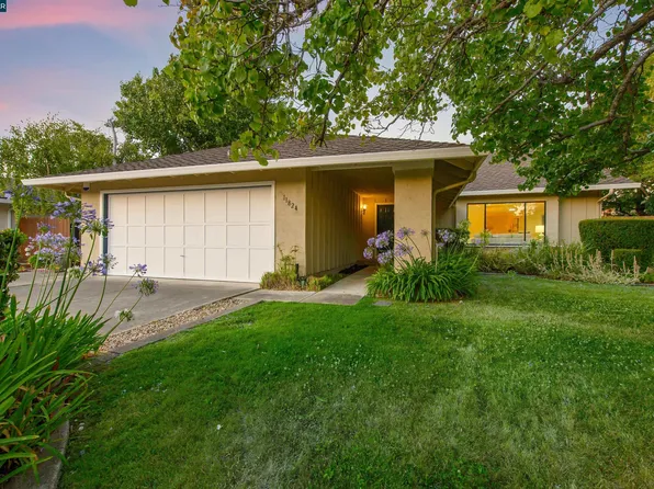 11824 Norfolk Pl, Dublin, CA 94568