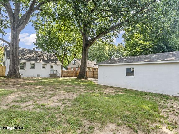 5th image of 2818 Yorkshire Blvd