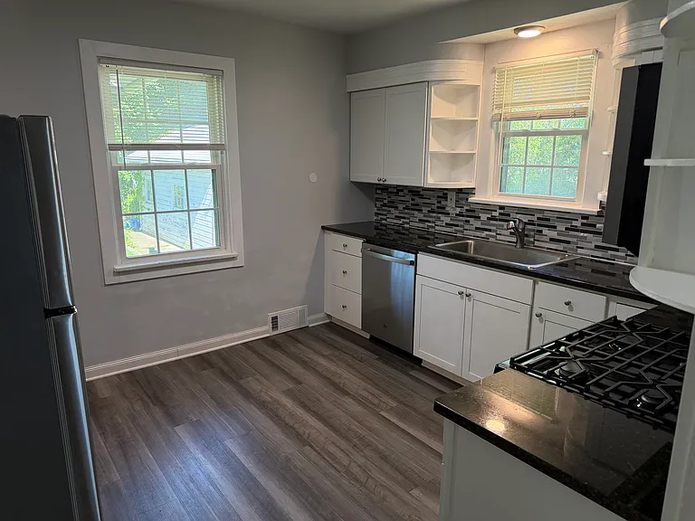 418 Darlington Rd — Photo 5