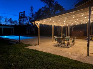 6464 Paso Dr, Redding, CA 96001