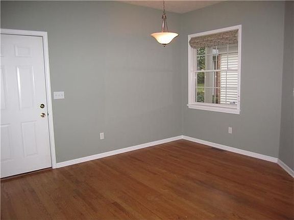 5th image of 51 Granite Dr