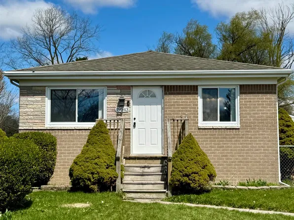 19543 Brandt St, Roseville, MI 48066