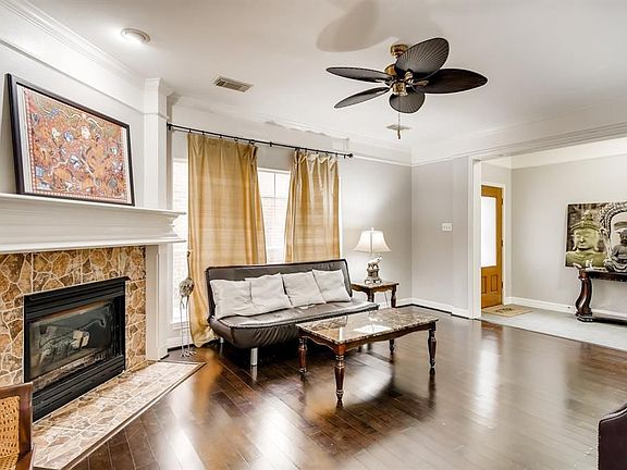 5th image of 1521 1/2 Welch St