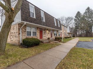 1740 Maisonette Dr, Lansing, MI 48911