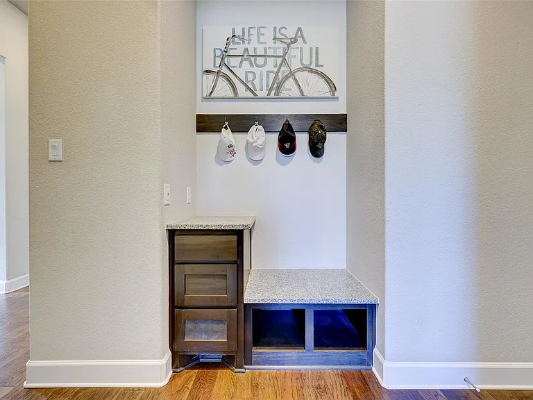 3030 Isabella Ln — Photo 34