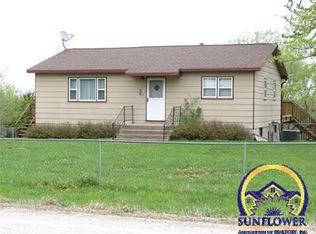 1609 Emmer Rd NW, Hartford, KS 66854