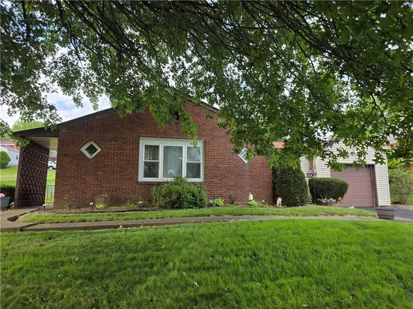 1861 The Cir, Washington, PA 15301