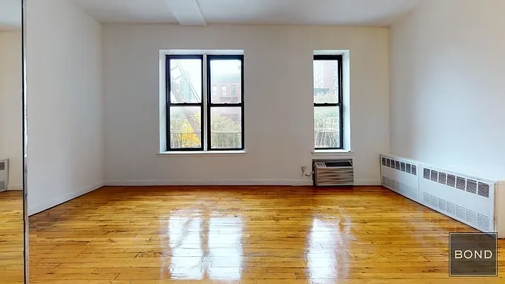 Rented by Bond New York | media 24