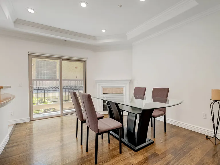 1741 S Bentley Ave #5 — Photo 8
