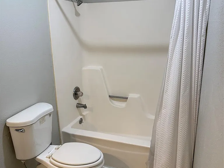 12907 Ashford Knoll Dr — Photo 4