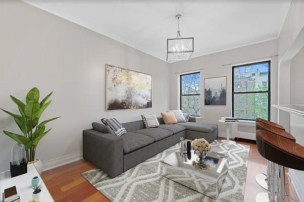 Rented by REAL New York | media 17