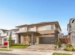 12111 NW Hallbrook Ln #LT145, Portland, OR 97229