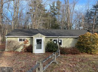 320 Queen Lake Rd, Phillipston, MA 01331