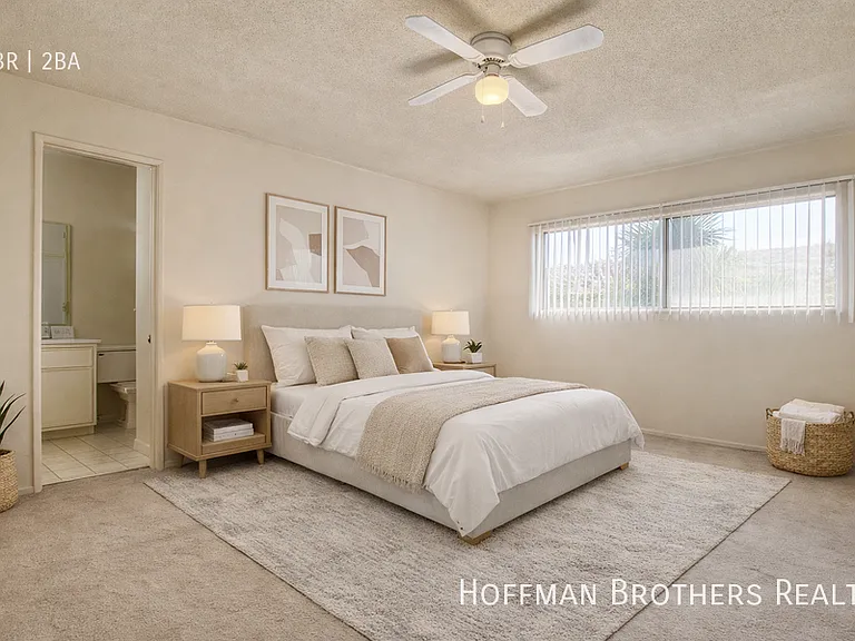 1036 S Wooster St #5 — Photo 5