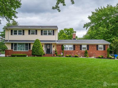 31 Runnymede Rd, Colonia, NJ, 07067