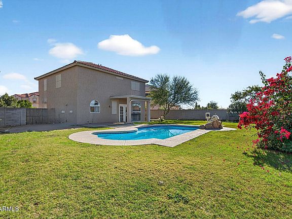 2nd image of 4668 E MEADOW LARK Way