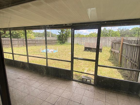 3rd image of 9951 Lancewood St