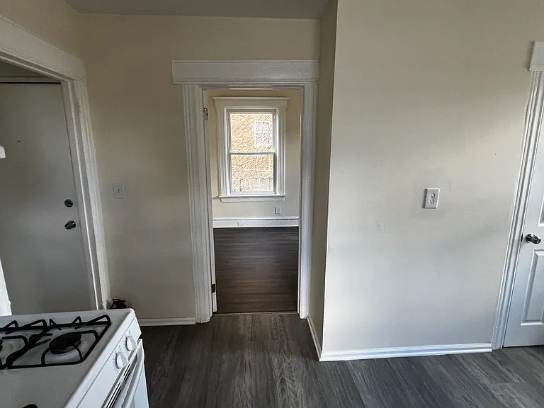 64 Eaton Pl #2 — Photo 27