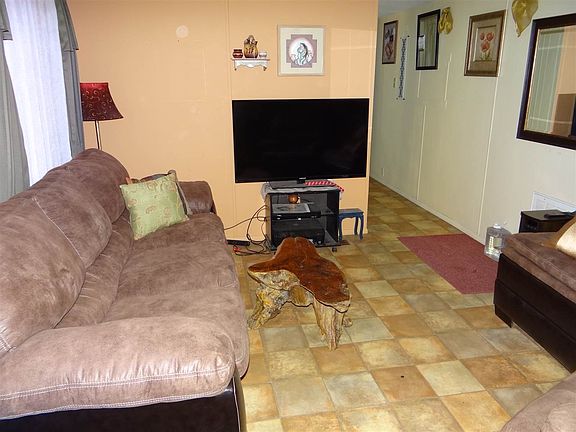 5th image of 13325 E 42nd St