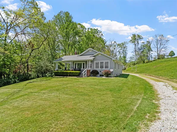 43 Charter Way, Burnsville, NC 28714