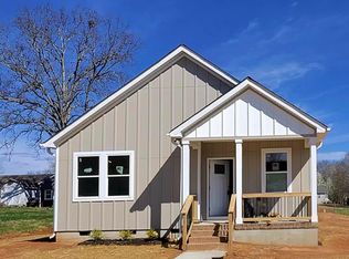 2616 Main Avenue Dr NW, Hickory, NC 28601