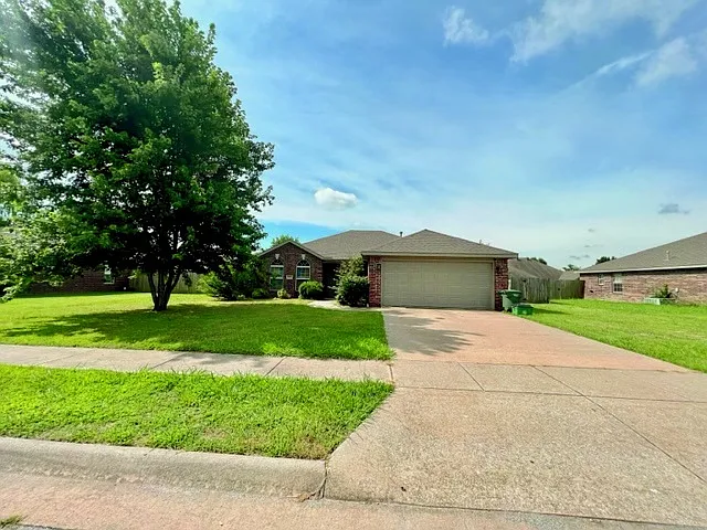 Building Photo - 4041 W Spring House Dr