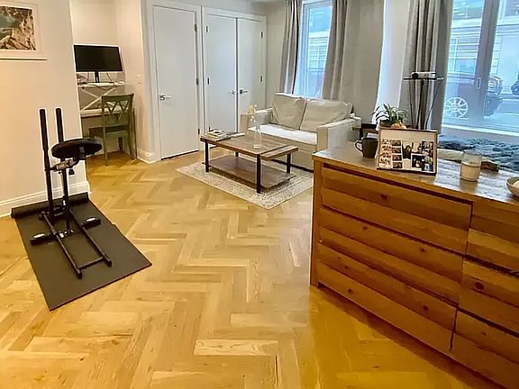 2nd image of 531 Vanderbilt Ave #1F