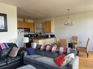 1133 W Taylor St APT 4, Chicago, IL 60607