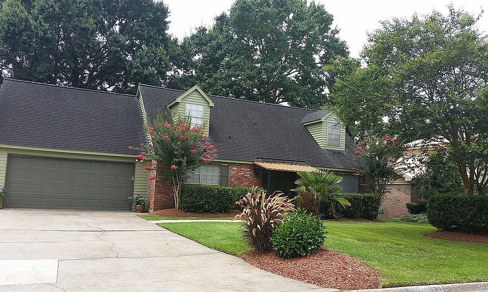 1st image of 611 Dewald St