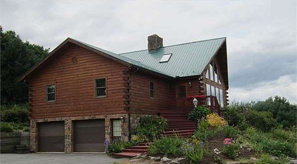 2nd image of 461 Troy Rd