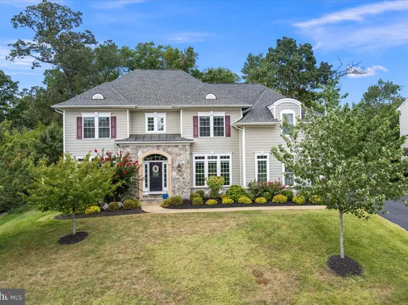 9420 Ferry Landing Ct, Alexandria, VA 22309