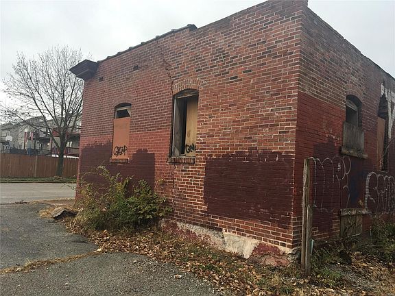5th image of 1826 Oregon Ave