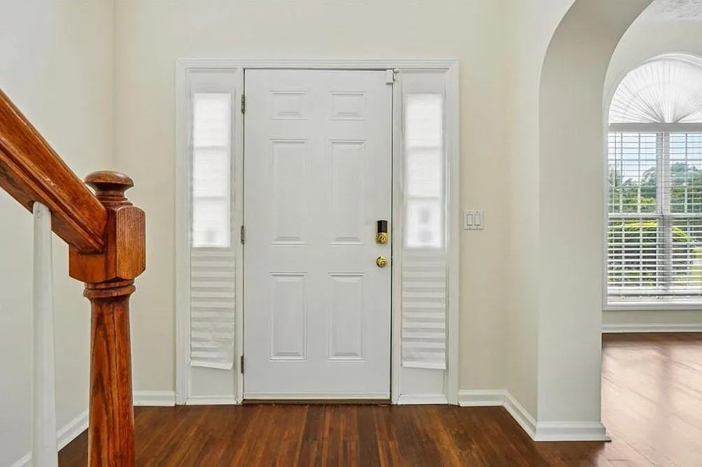 4 bed, 2.5 bath, 2514 sqft, $2,475 — Photo 4