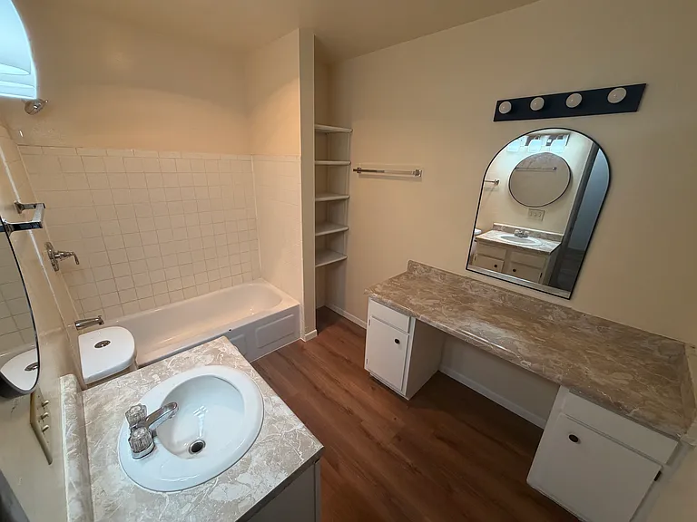 3948 S Sunset Sq — Photo 3