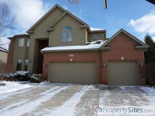 1st image of 2211 Hillsboro Ln