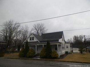 905 Main St NE, Palmyra, IN 47164