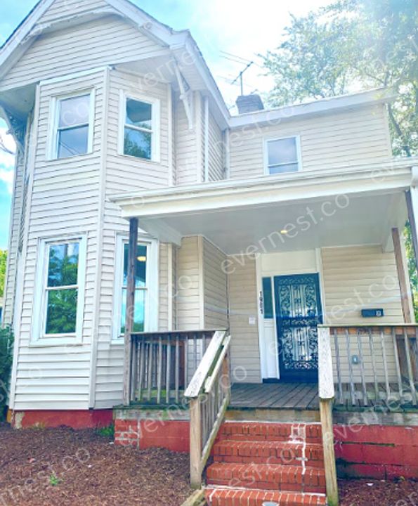 1st image of 1901 Fairmount Ave Unit B