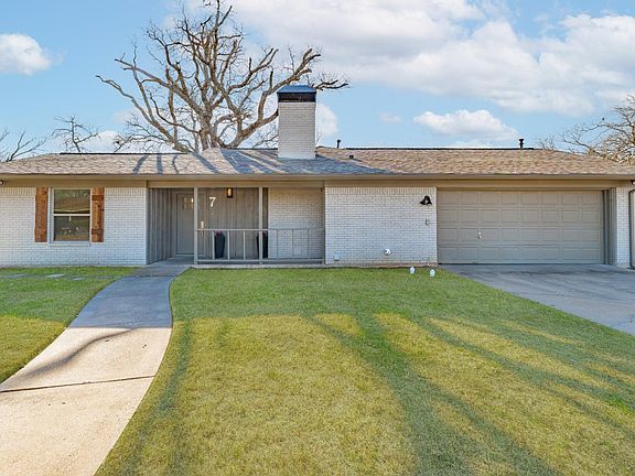 2nd image of 7 NW Ann Rd