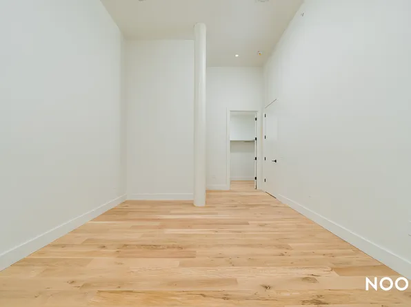 10 Quincy Street image 7 of 27