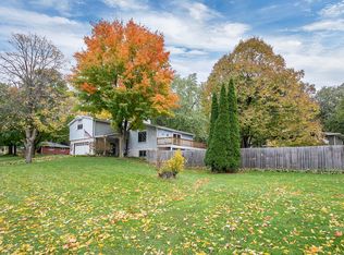 393 Bretcoe Dr, Green bay, WI 54302