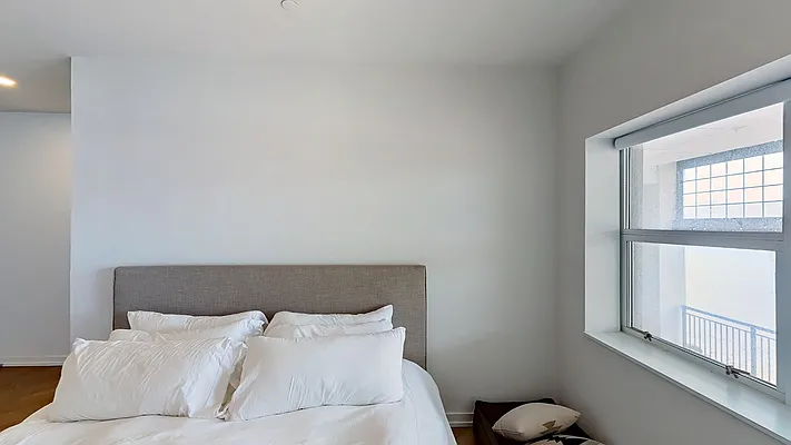 Rented by Compass | media 28