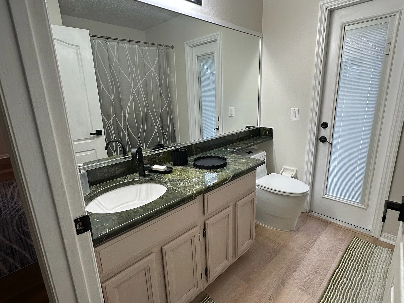 8960 Huntington Pointe Dr — Photo 4