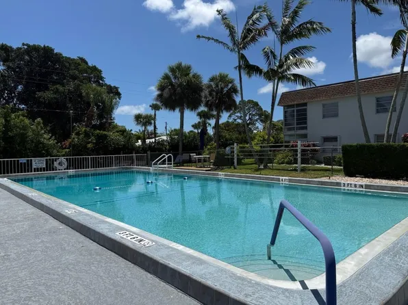 2950 SE Ocean Blvd APT 10-2, Stuart, FL 34996