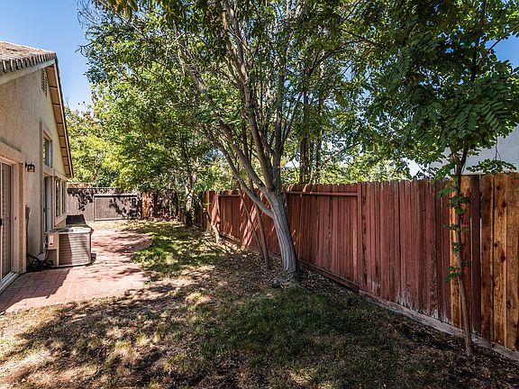 5th image of 953 Nichols Cir